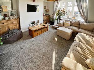 Lounge- click for photo gallery